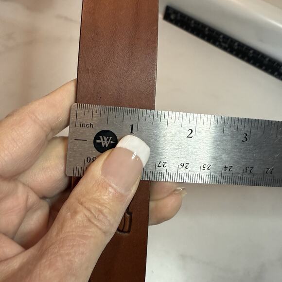 Eagles Wings NOTRE DAME FIGHTING IRISH Leather Belt Size 44 Brown Adjustable NEW - Picture 6 of 6